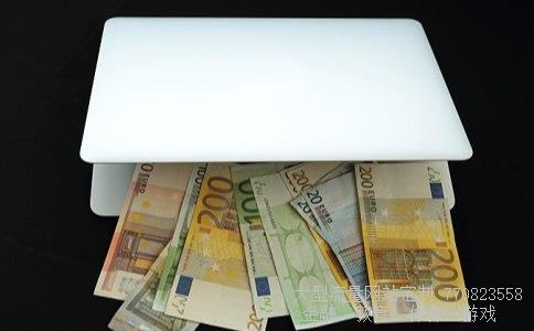 （股市大跌基金损失50%怎么办）基金大跌图